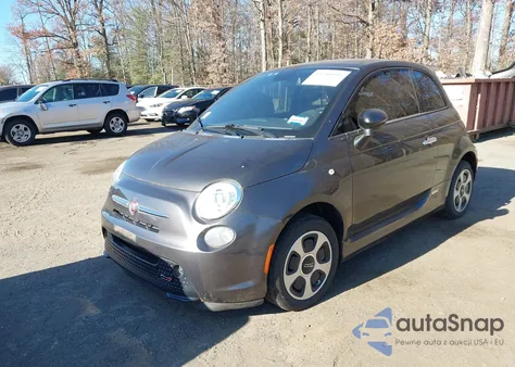 2015 Fiat 500E Battery Electric z USA, uszkodzony, nr VIN 3C3CFFGE2FT741282